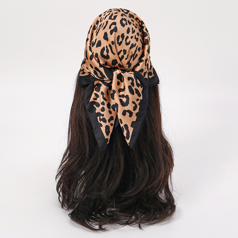2025 New Fashion Leopard Print - Scarf Silk Square 评论和价格